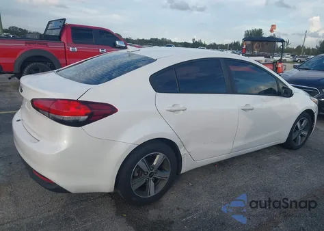 2018 Kia Forte Lx z USA, uszkodzony, nr VIN 3KPFL4A79JE250365